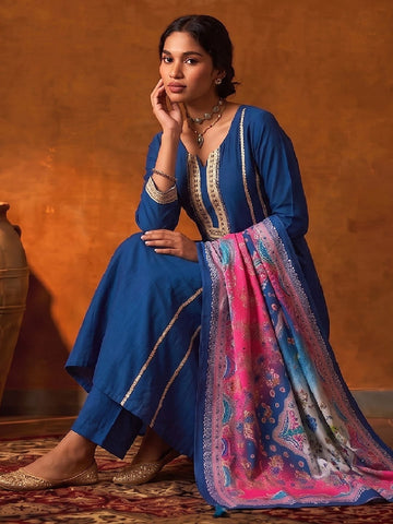 Varanga Women Ethnic Gotta Patti Kurta with Trousers & With printed Dupatta