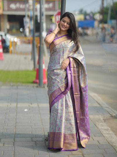Luxurious silk Saree with rich woven pallu design