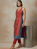 Everyday-ready rust A-line V-neck kurta paired with soft, elasticated solid trousers.