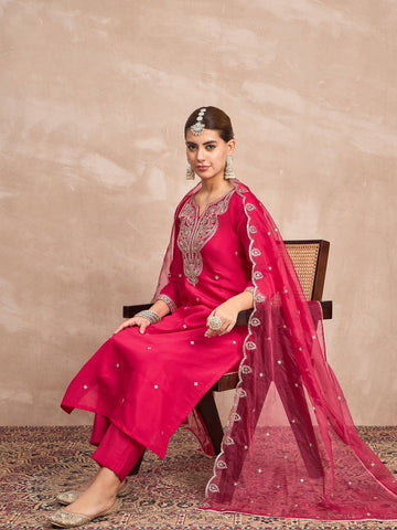 Fuchsia Straight-Fit Kurta Set With Intricate Zari Embroidery, Paired With Solid Ankle-Length Trousers And An Embroidered Dupatta For A Graceful Festive Look