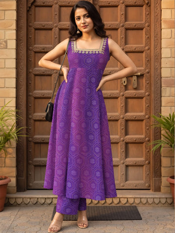Varanga Women Ethnic Motifs Printed Regular Mirror Work Kurta with Trousers