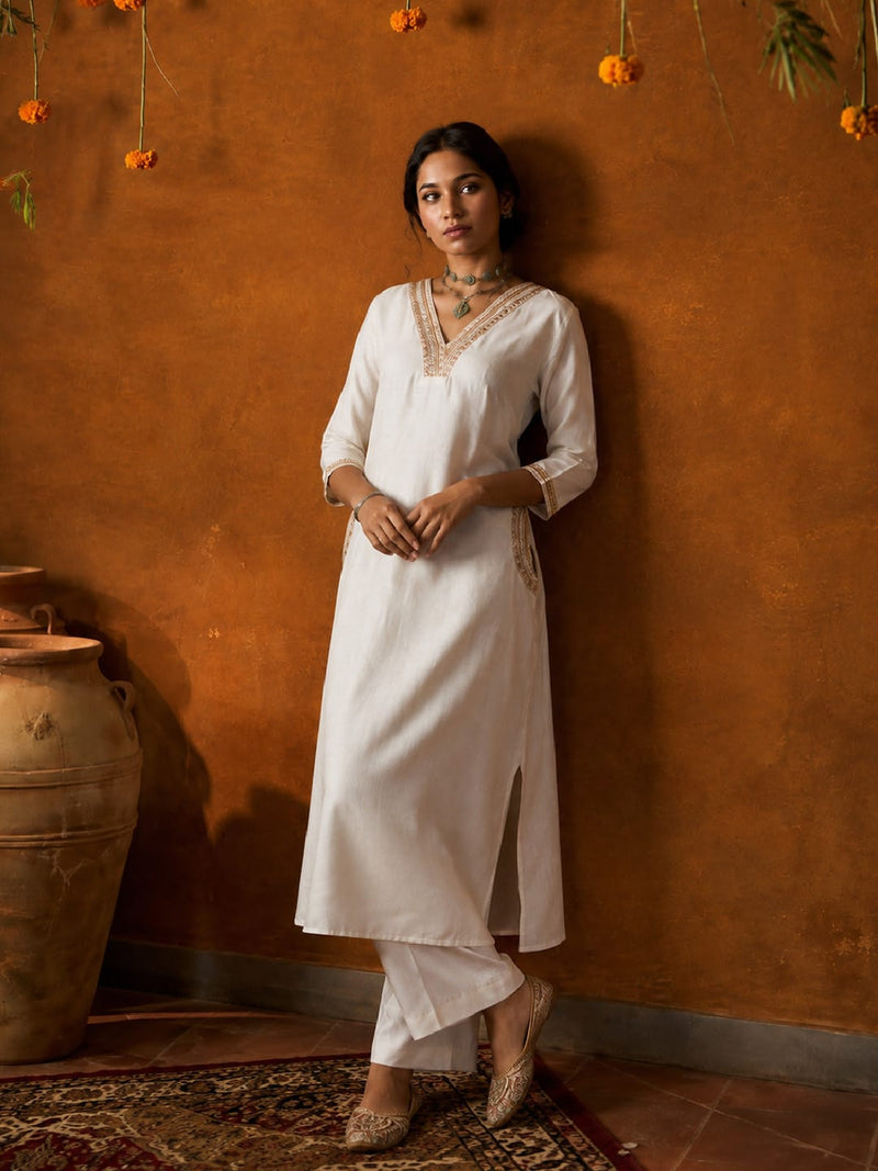 Women's Beige Kurta Set Embroidered V-Neckline And Side-Pocket
