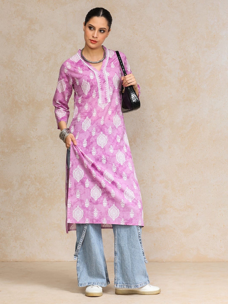 Varanga Women Lavender 3/4Th Sleeve, V Neck Collared Kurta.