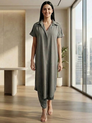 Minimalist & Functional Kurta Set