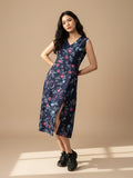 A floral-printed knee-length dress with v neckline perfect for turning heads from brunch to evening outings.