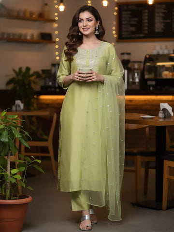 Varanga Women Green Floral Embroidered Regular Chanderi Silk Kurta with Trousers & With Dupatta