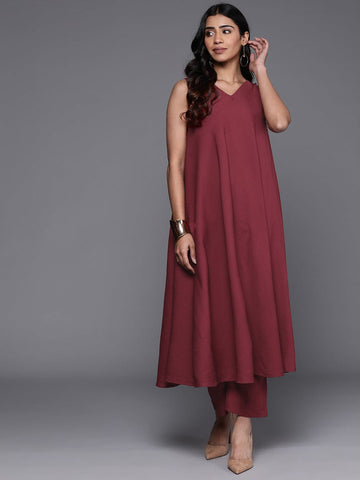 Varanga Women Maroon V Neck A-Line Flared Kurta Paired With Bottom