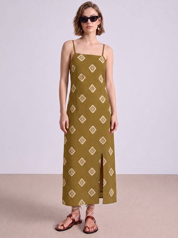 Women Print Maxi Dress With Adjustable Straps And A Sleek Silhouette .