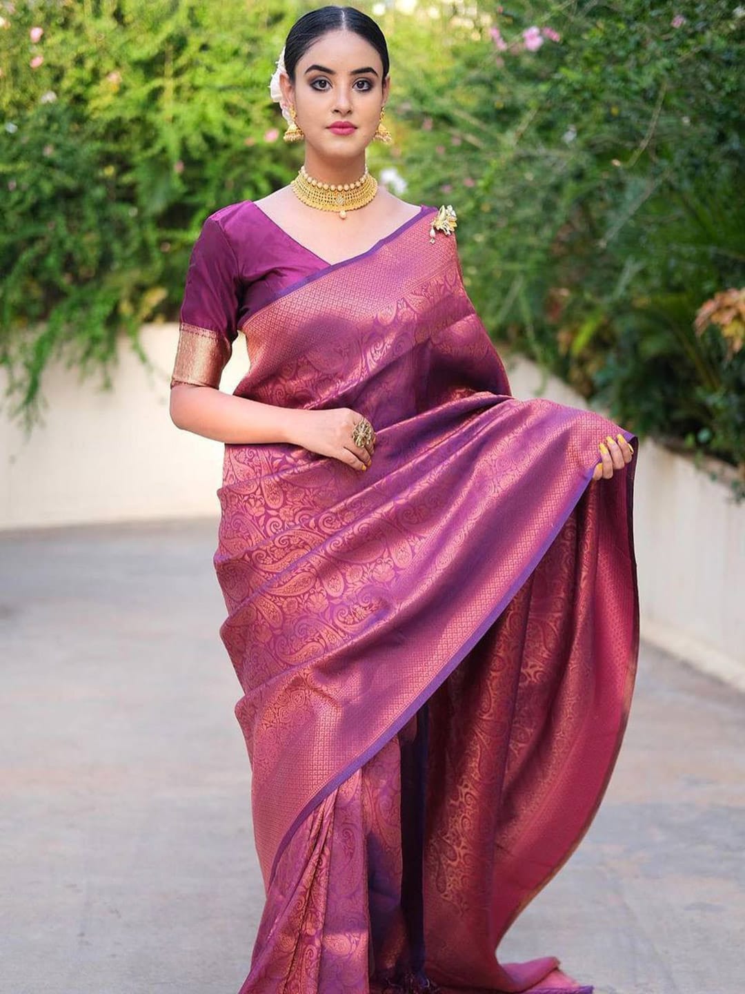 Ethnic Motifs Silk Cotton Handloom Banarasi Saree