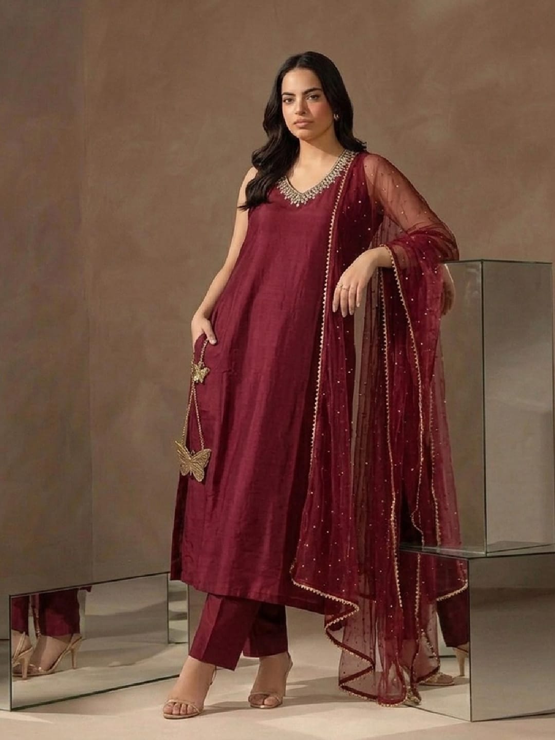 Maroon Cocktail Kurta Set With Mirror Embellishment