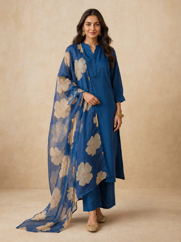 Women's Teal Blue Solid Kurta Set With Floral Printed Dupatta