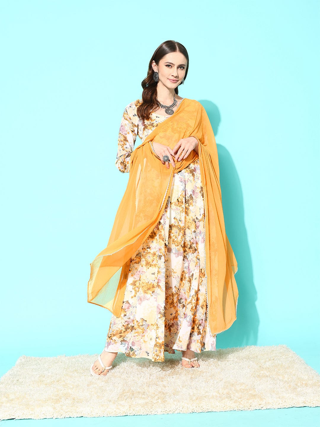 Punjabi suit#yellow plan suit with contrast dupatta | Punjabi suits  designer boutique, Punjabi salwar suits, Patiala suit designs