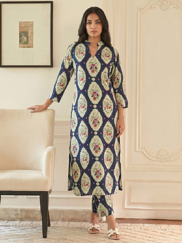 Navy Blue A-Line Kurta Set Featuring A Split Mandarin Collar