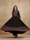 Varanga Ethereal Ajrakh Bordered Ethnic Ensemble