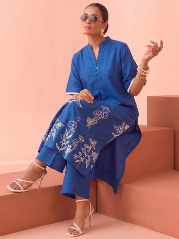 Women'S Blue Floral Embroidery Straight Kurta With Trousers Co-Ord Set