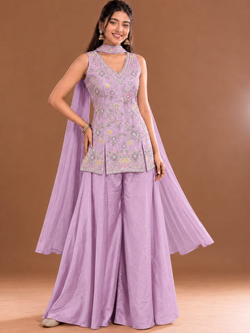 Varanga Women Floral Embroidered Regular Thread Work Kurta with Sharara & With Dupatta