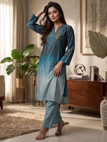 Varanga Women Mandarin Collar Placement Embroidered Kurta Paired With  Tonal Bottom