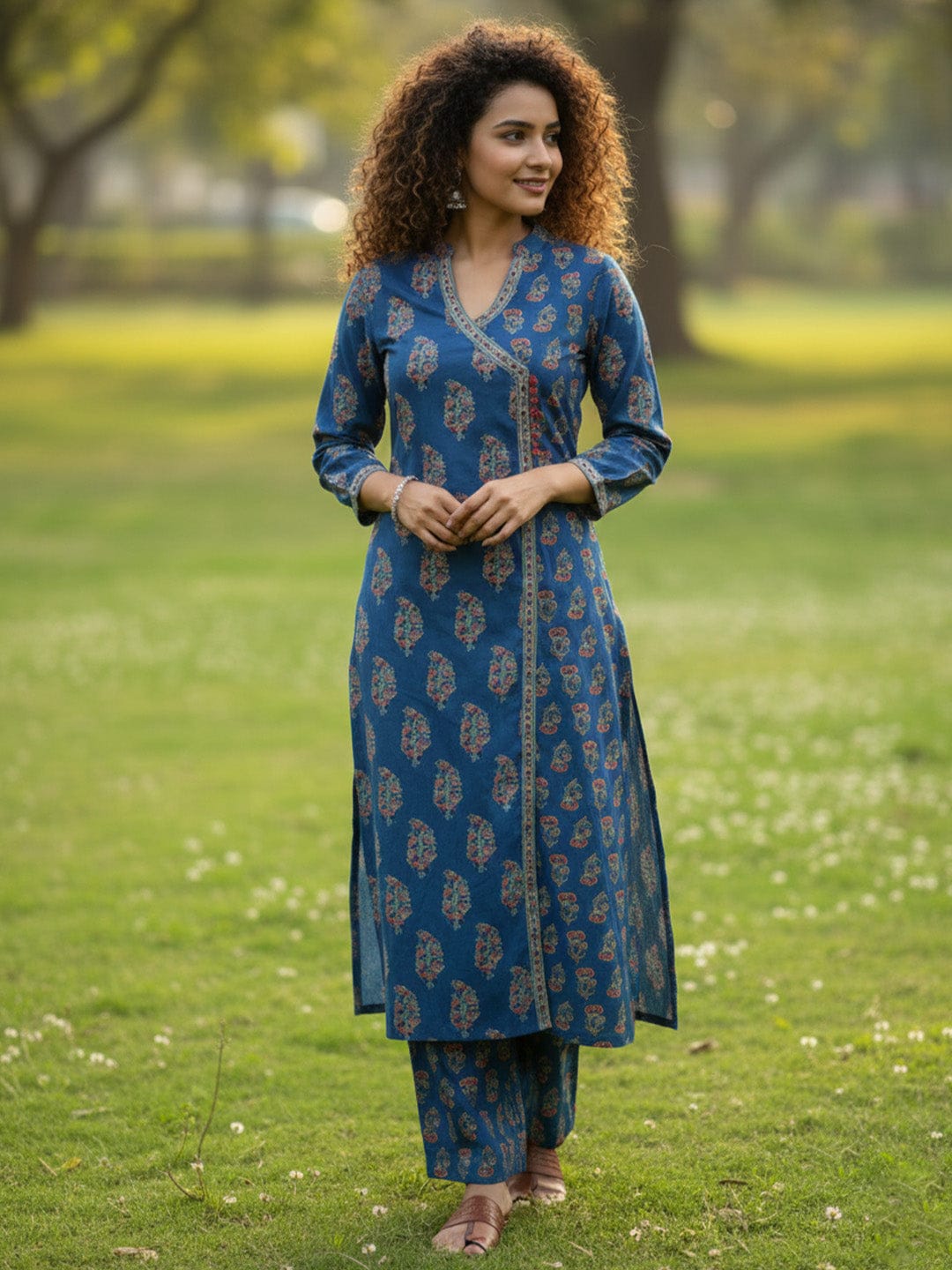 printed angrakha-fit kurta set mandarin-collar kurta with three-quarter sleeves, paired with a straight-fit trouser