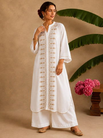 Ivory White Embroidered Kurta With Mandarin Collar And Geometric Thread Work