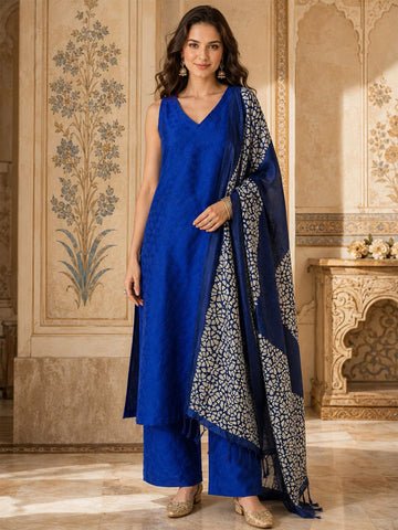 Jaquard V Neck Kurta Set With Dupatta