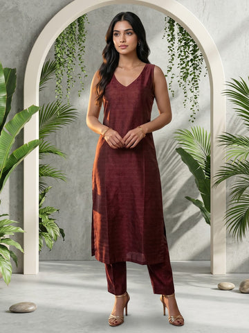 Contemporary & Sleek Kurta Set
