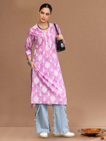 Varanga Women Lavender And White Women Floral Printed Pastel V-neck Kurta