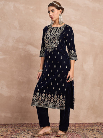 Velvet Kurta With Silver Print, Paired With Trousers For An Elegant, Everyday Look