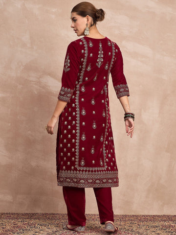 Velvet Kurta With Silver Print, Paired With Trousers For An Elegant, Everyday Look