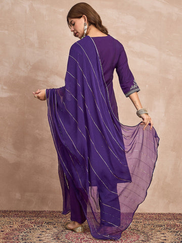Kurta Set With Intricate Zari Embroidery, Paired With Solid Ankle-Length Trousers And An Embroidered Dupatta For A Graceful Festive Look