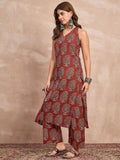 Halter Neck Kurta Paired With Printed Ankle-Length Trousers For A Trendy And Modern Ethnic Look