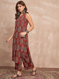 Halter Neck Kurta Paired With Printed Ankle-Length Trousers For A Trendy And Modern Ethnic Look
