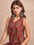 Halter Neck Kurta Paired With Printed Ankle-Length Trousers For A Trendy And Modern Ethnic Look