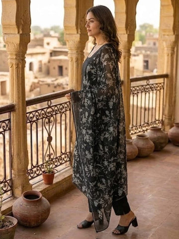 Elegance in Every Drape kurta Setv With Dupatta