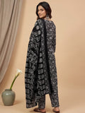 Varanga Women V-Neck Black Kurta Set With Dupatta