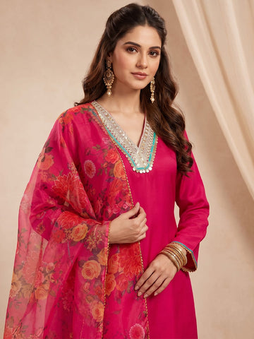 Gulabi Noor Women Kurta Set