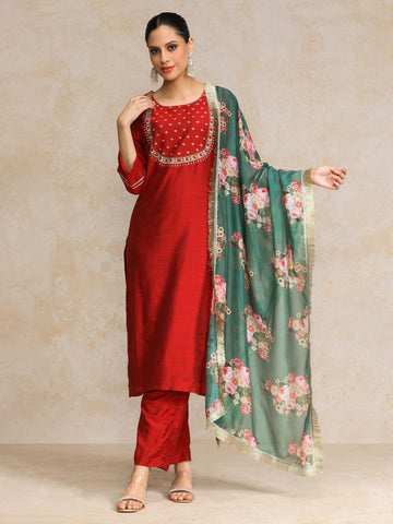 Varanga Women Maroon Yoke Design Kurta with Trousers & With Dupatta