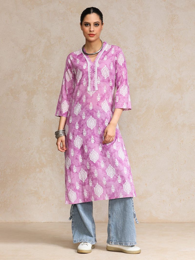 Varanga Women Lavender 3/4Th Sleeve, V Neck Collared Kurta.