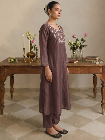 Brown Shimmer Kurta Set With Pants And Dupatta