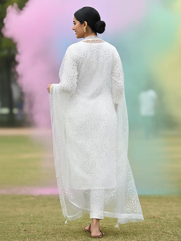 Elegant net dupatta featuring sequence detailing for a stylish and feminine finish.