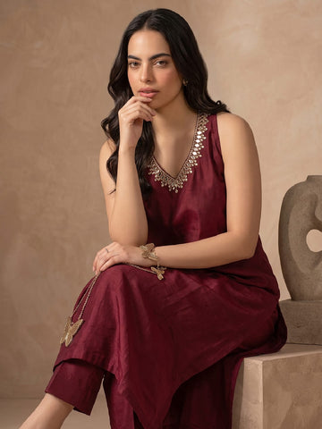 Maroon Cocktail Kurta Set With Mirror Embellishment