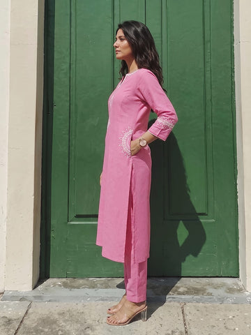 Elegant Pink Embroidered Kurta Set Crafted For Timeless Everyday Charm.