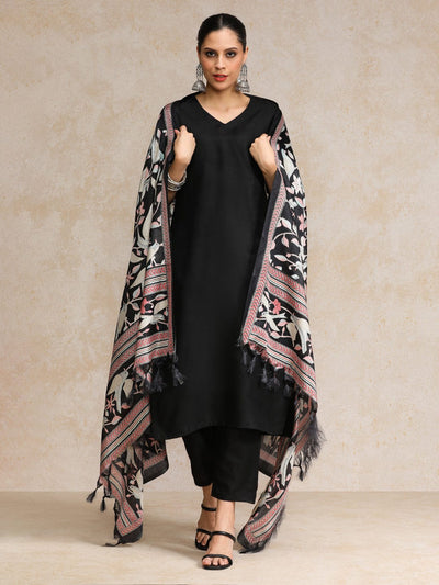 Varanga Women V Neck Kurta with Trouser and Printed Dupatta