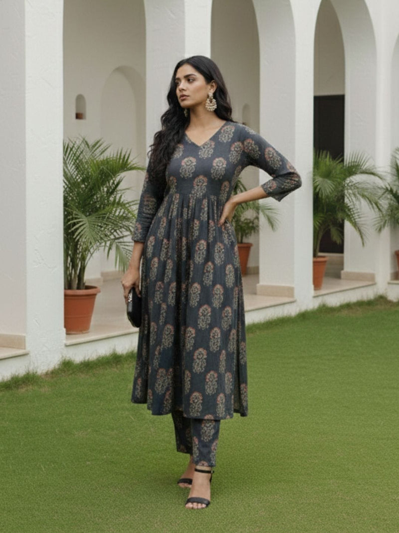 Varanga Women Ethnic Motifs Printed Regular Kurta with Trousers & With Dupatta