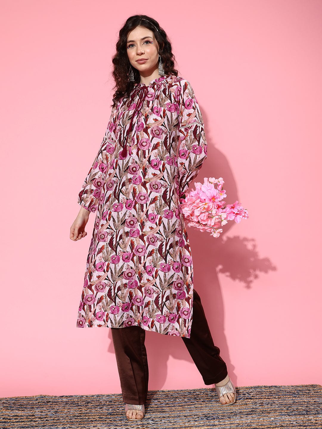 varanga women pink floral printed puff sleeves kurta