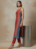 Everyday-ready rust A-line V-neck kurta paired with soft, elasticated solid trousers.