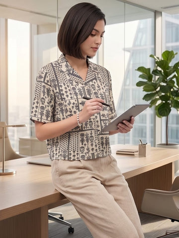 Beige Coloured Short Sleeves Shirt Collar Top