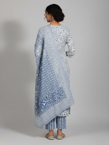 Varanga Women Ethnic Floral Printed V Neck Straight Kurta with Trouser & Dupatta