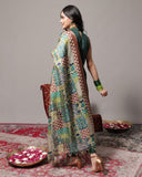 Varanga Regular Halter Neck Kurta With Trousers Dupatta