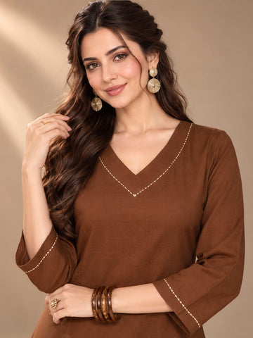 Varanga Women Ethnic Motifs Embroidered Pure Cotton Kurta with Trousers