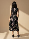 A floral-printed knee-length dress with v neckline perfect for turning heads from brunch to evening outings.